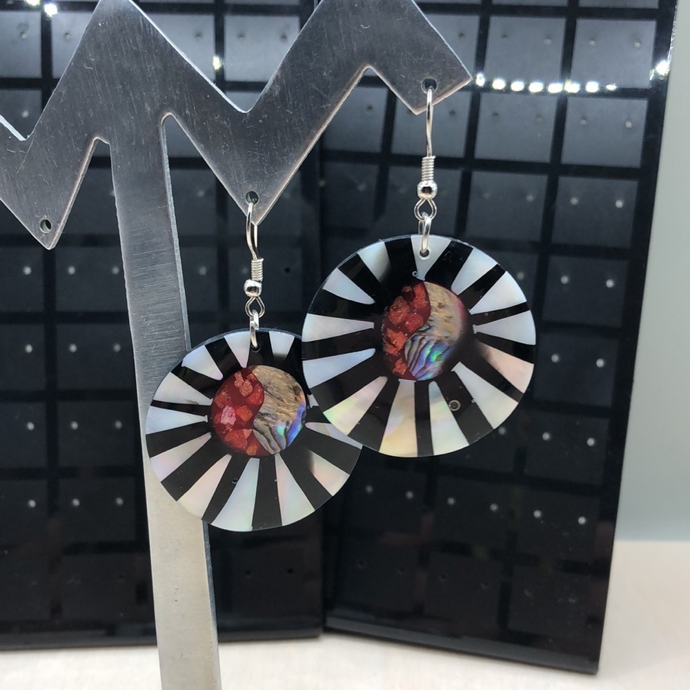 Vintage artisan MoP mother of pearl coral abalone shell inlay earrings boho.